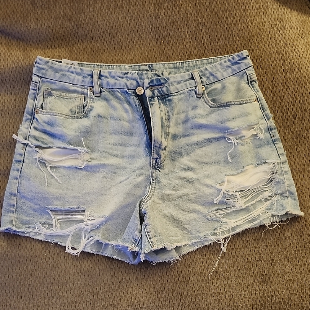 American Eagle Curvy Mom Short, Size 16, Brand New Without Tags, HTF!